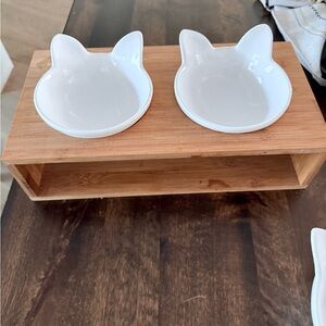 Elevated Cat Bowls (2 extra bowls/ total of 4 bowls)